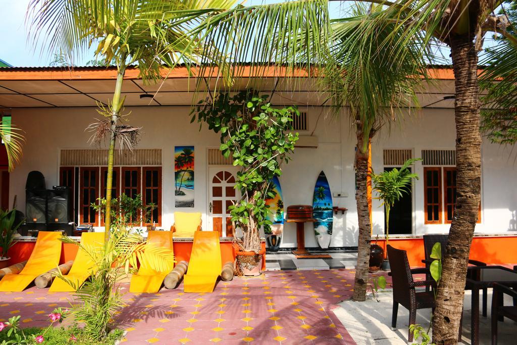 Natural Surf House Vandrerhjem Himmafushi Eksteriør bilde