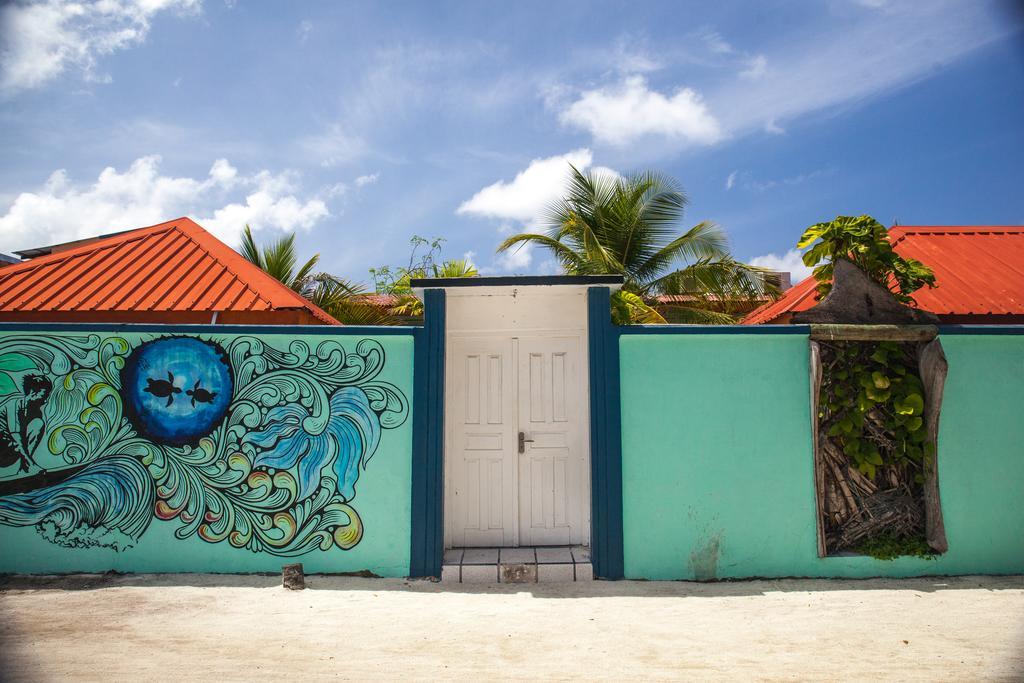 Natural Surf House Vandrerhjem Himmafushi Eksteriør bilde