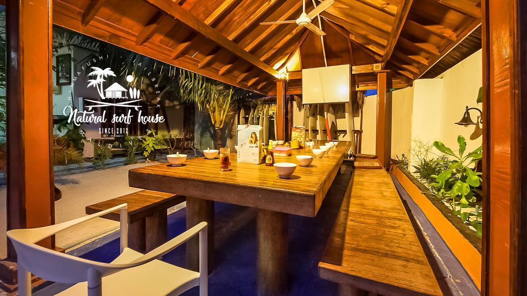 Natural Surf House Vandrerhjem Himmafushi Eksteriør bilde