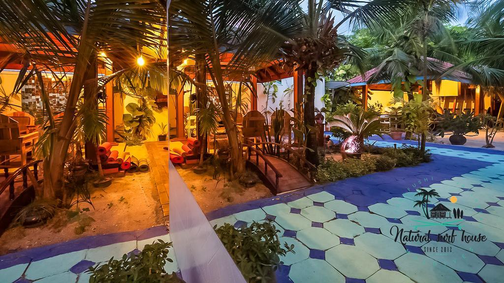 Natural Surf House Vandrerhjem Himmafushi Eksteriør bilde